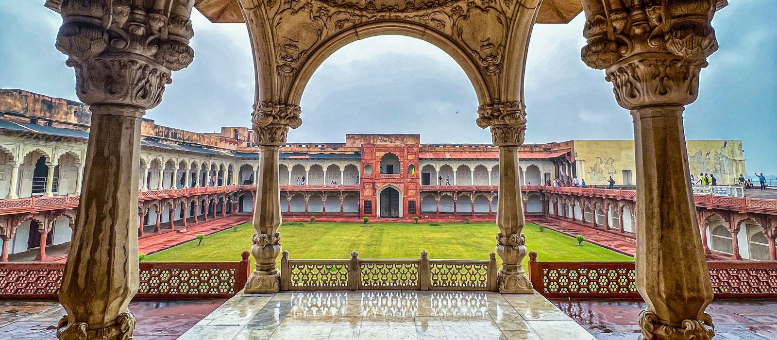 Same Day Taj Mahal Tour by Train from Delhi
